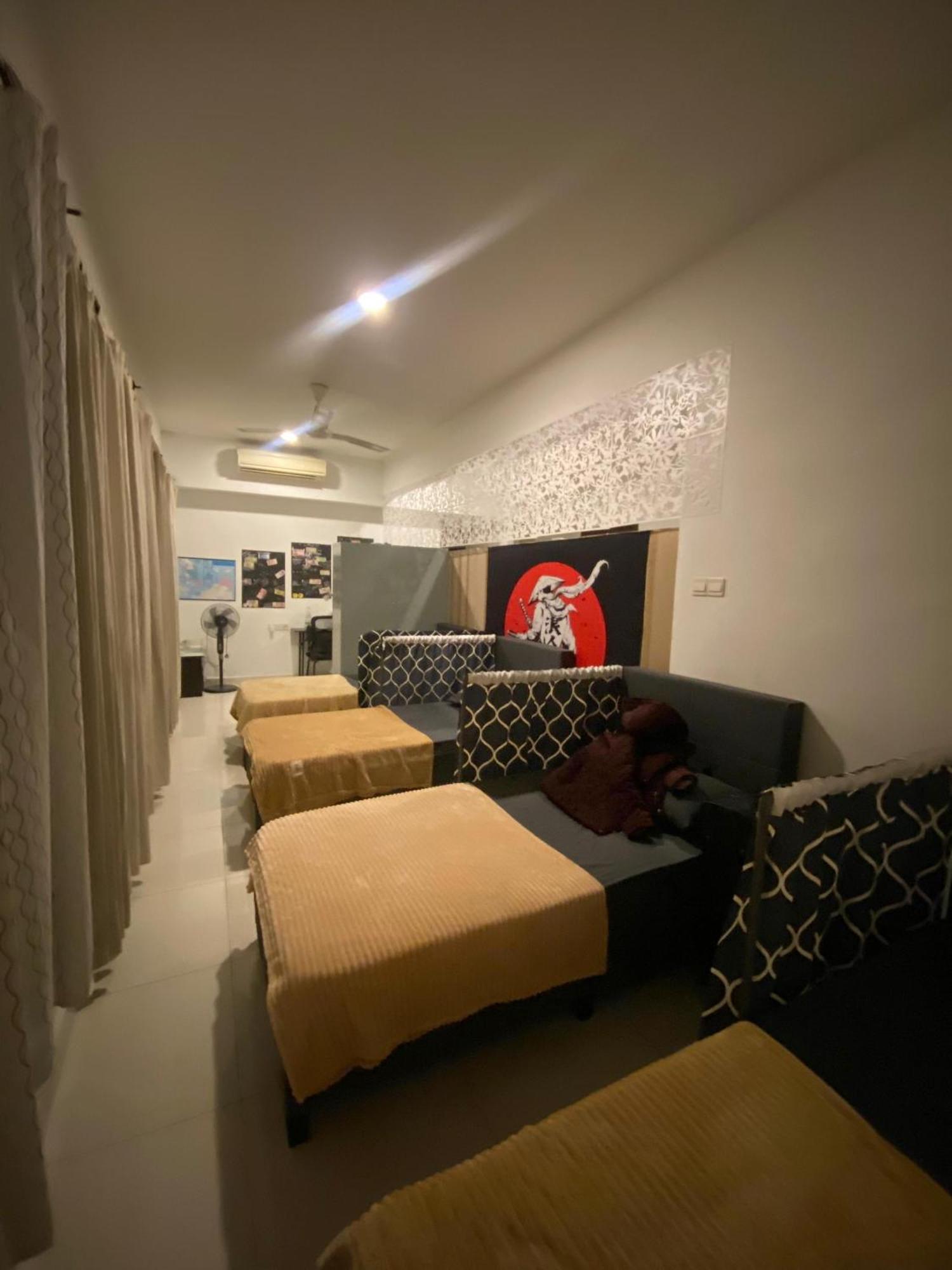 Regalia Bestfriend Hostel Kuala Lumpur Exterior foto